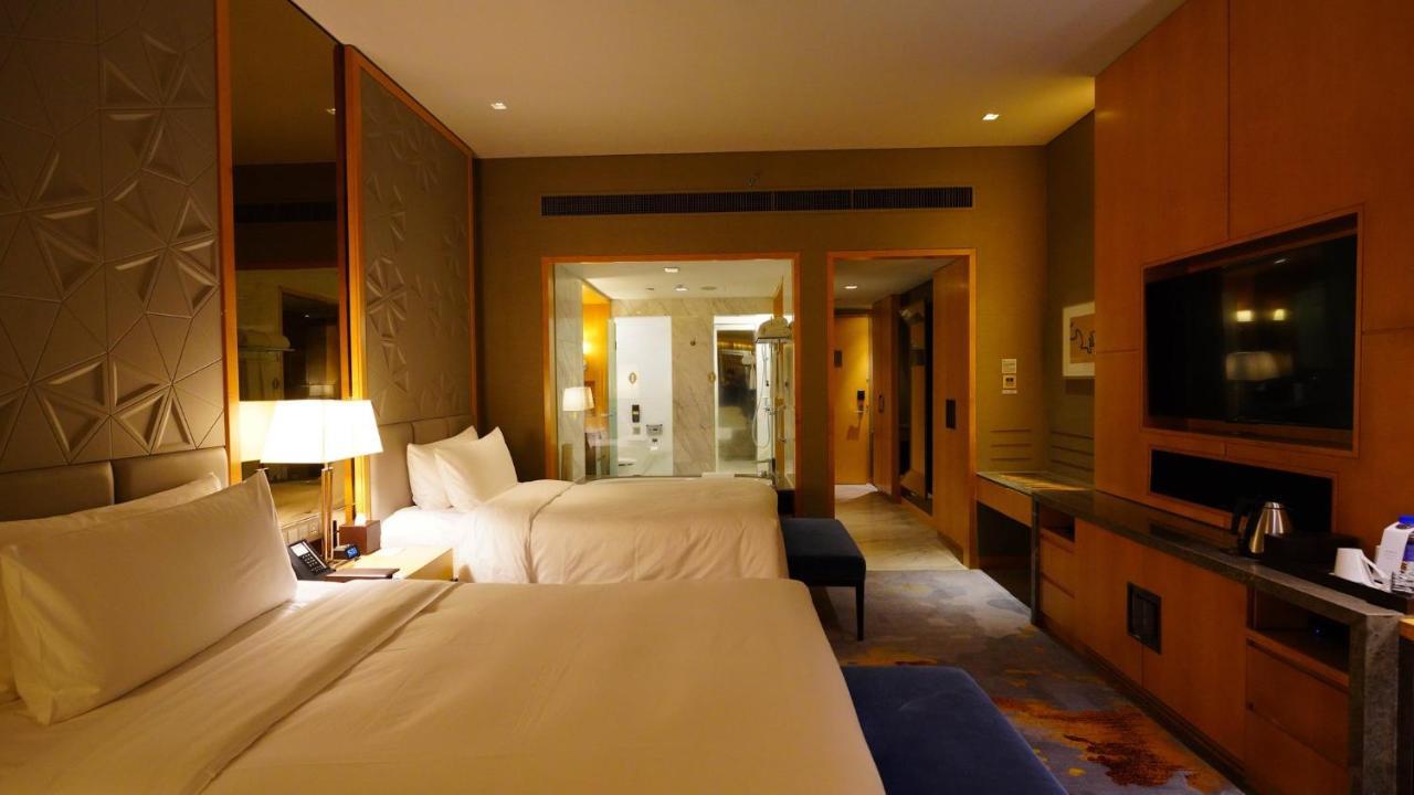 Hotel The Azure Ningbo, Vignette Collection Exterior foto