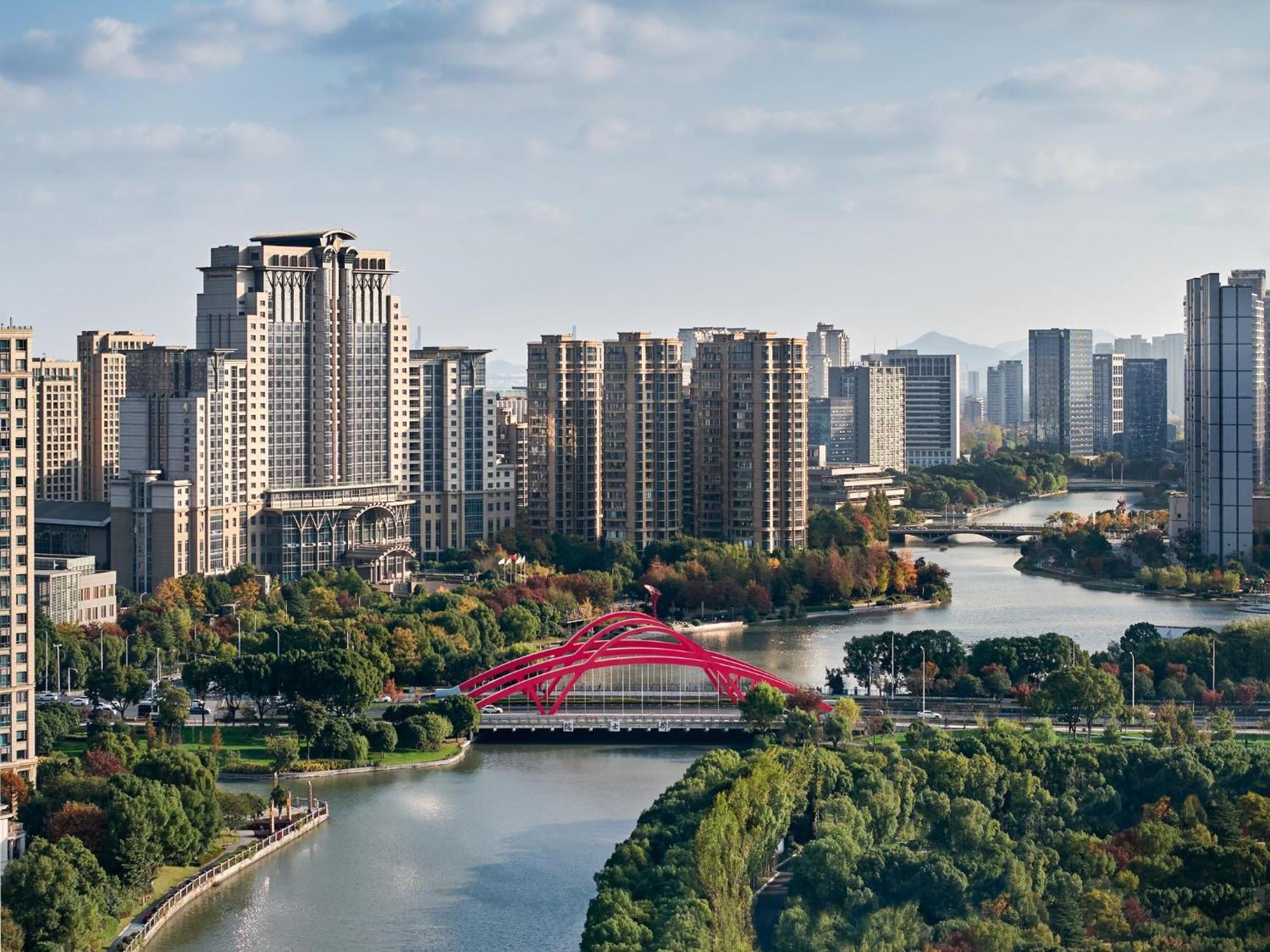 Hotel The Azure Ningbo, Vignette Collection Exterior foto