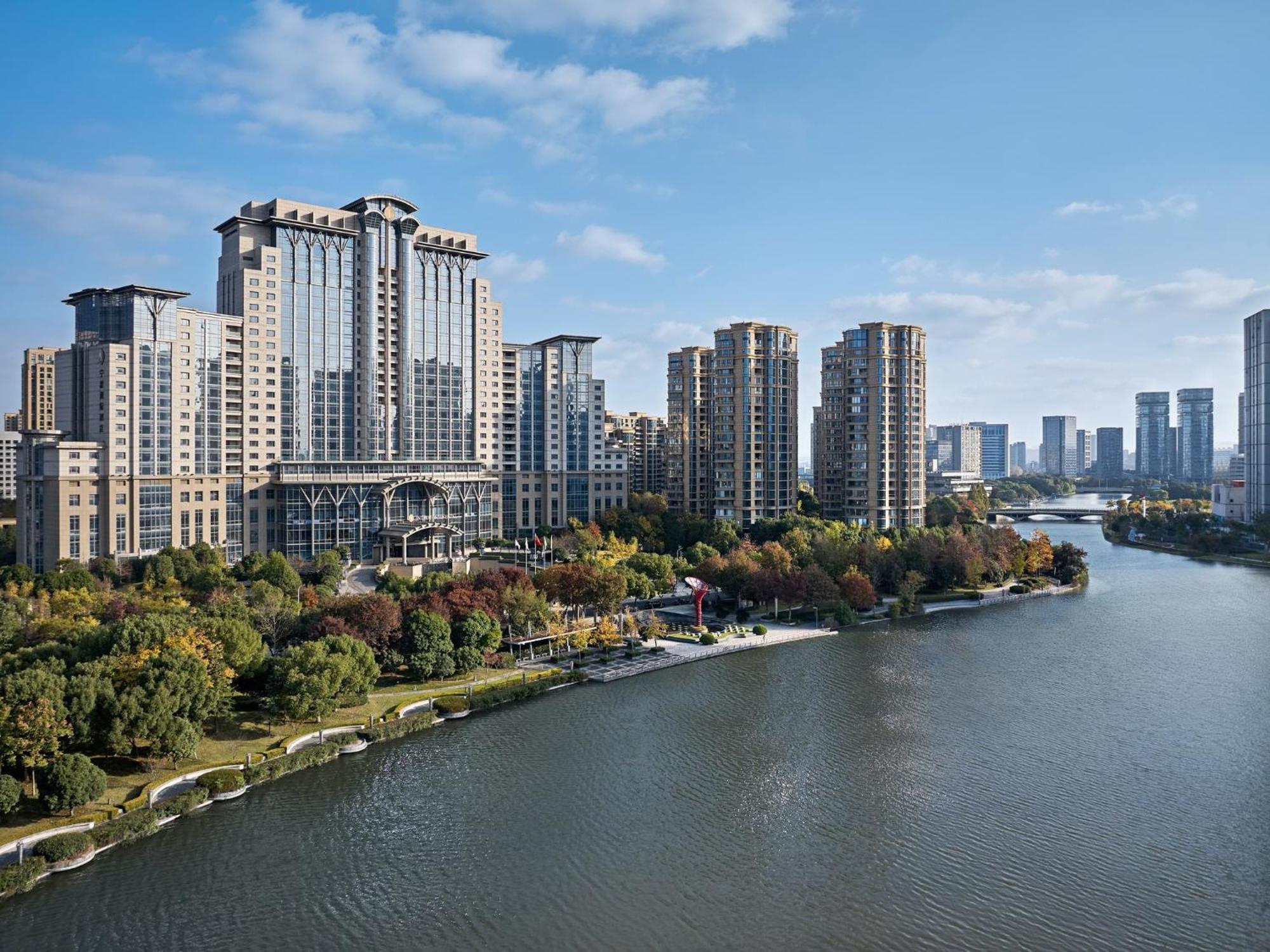 Hotel The Azure Ningbo, Vignette Collection Exterior foto